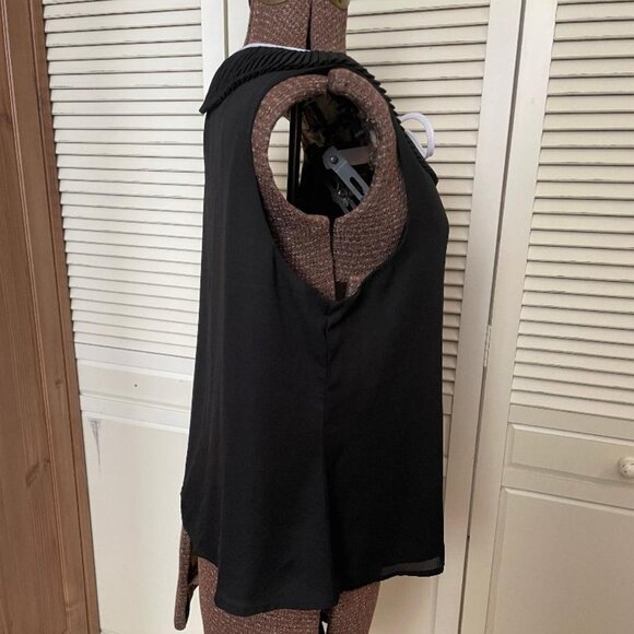 Toby & Olive Sleeveless Blouse Top Women’s XL Fully Lined Pleated Collar - Picture 6 of 12
